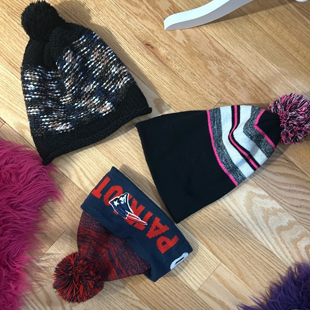 🐾4 for $20 three winter hats